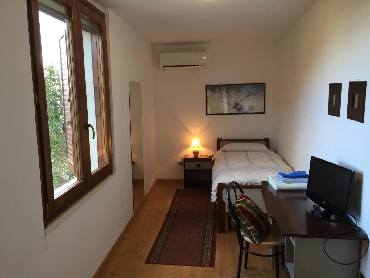 Camera Singola con Bagno Privato
